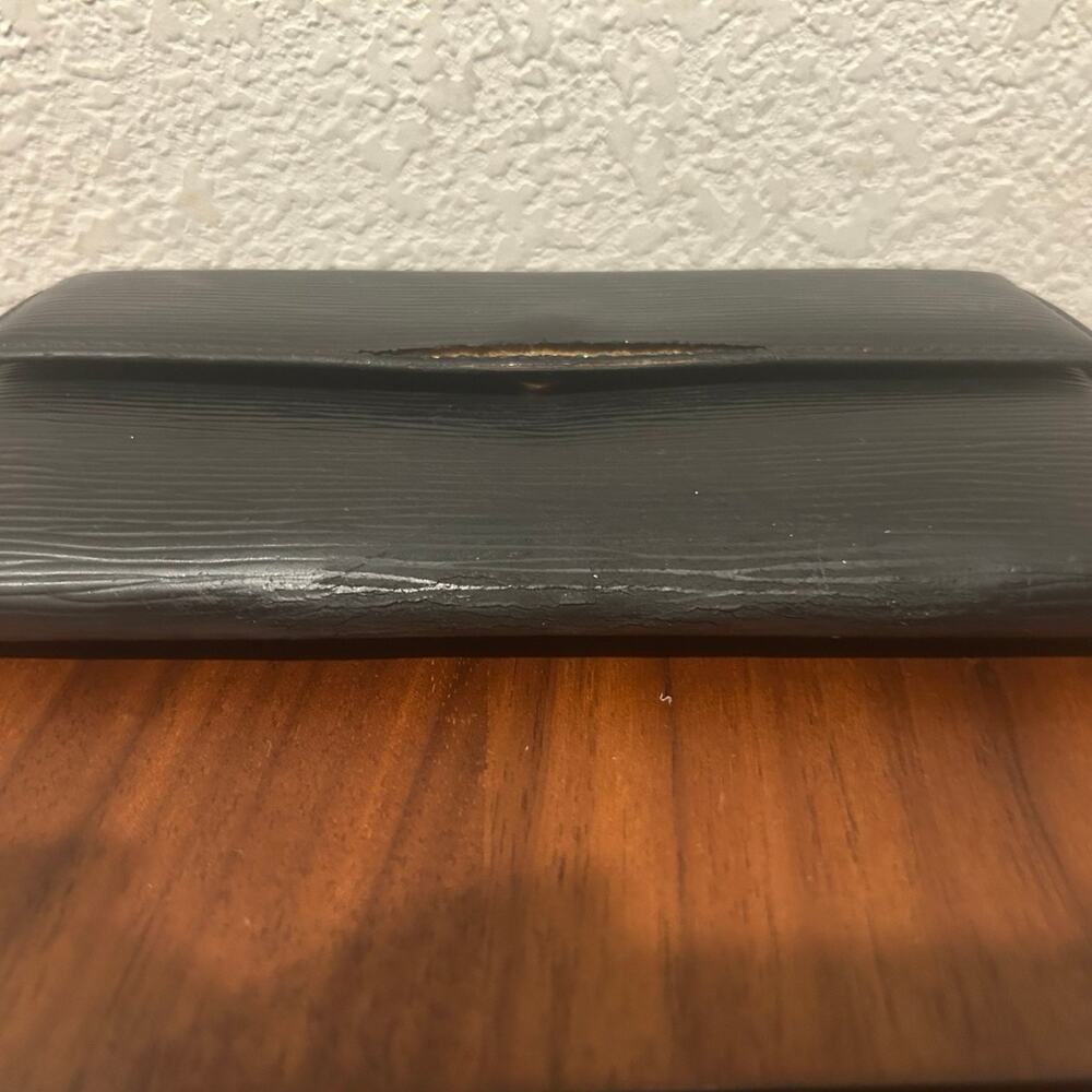 Louis Vuitton Epi Sarah Wallet Black with COA - Picture 8 of 12
